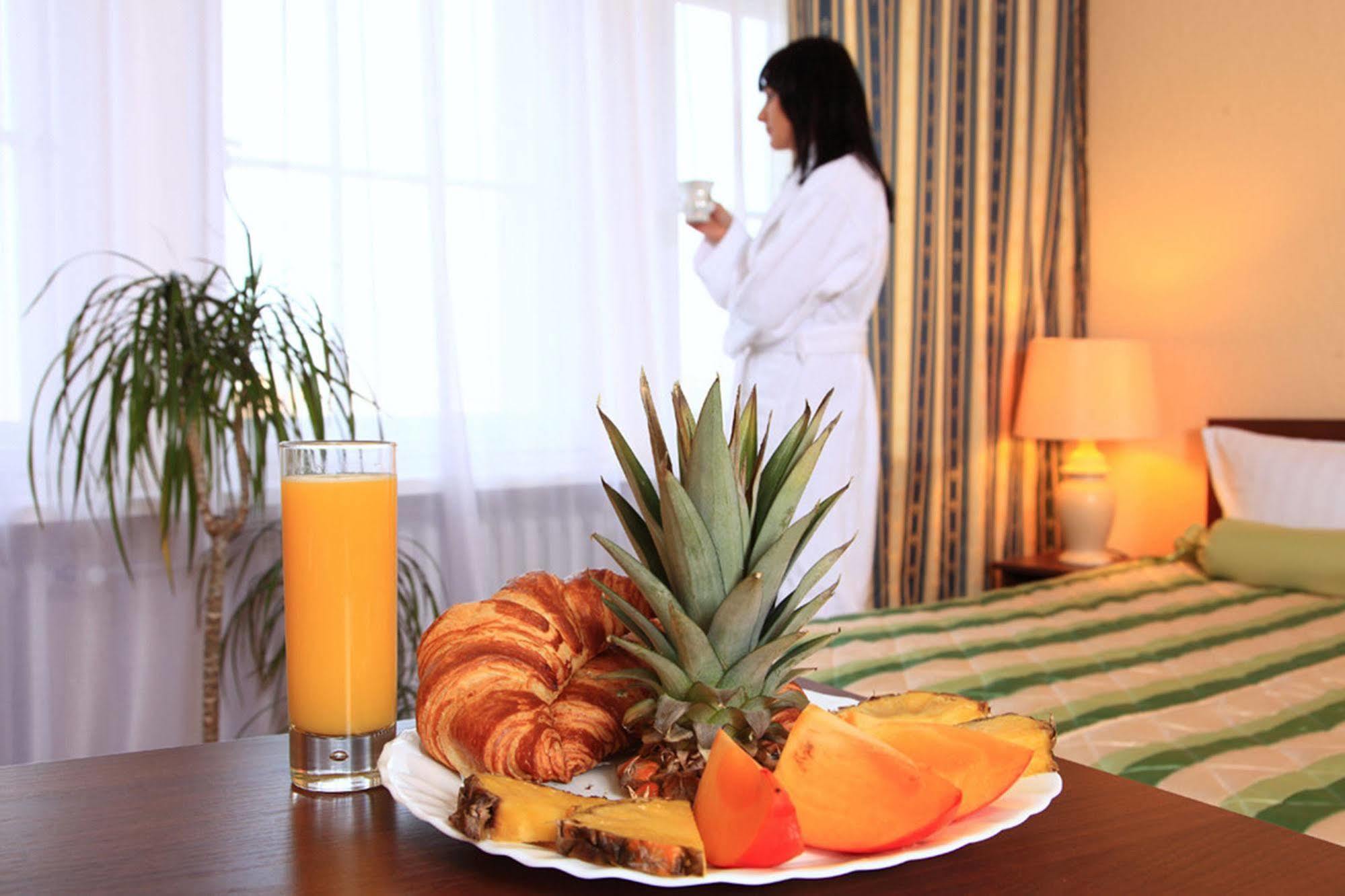 Hotel Central Inn Am Hauptbahnhof Pension Berlin Zewnętrze zdjęcie