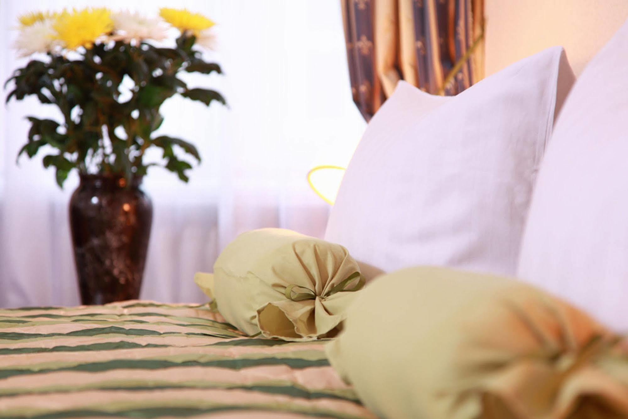 Hotel Central Inn Am Hauptbahnhof Pension Berlin Zewnętrze zdjęcie