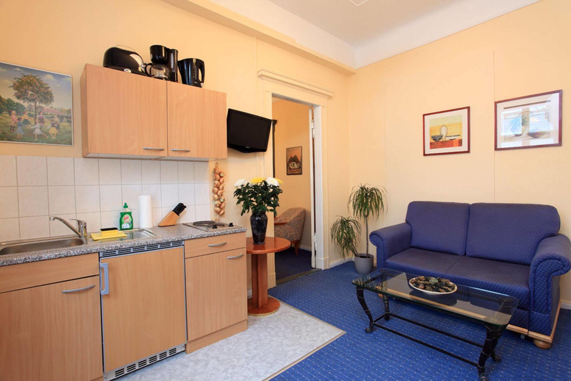 Hotel Central Inn Am Hauptbahnhof Pension Berlin Zewnętrze zdjęcie